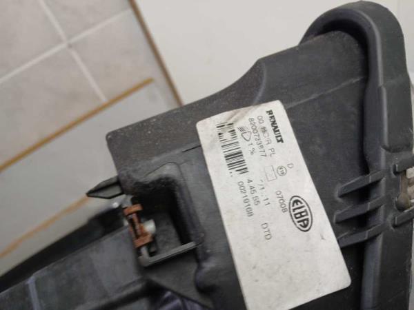 PHARE DROIT DACIA SANDERO 06/2008-2012 - Vue 3